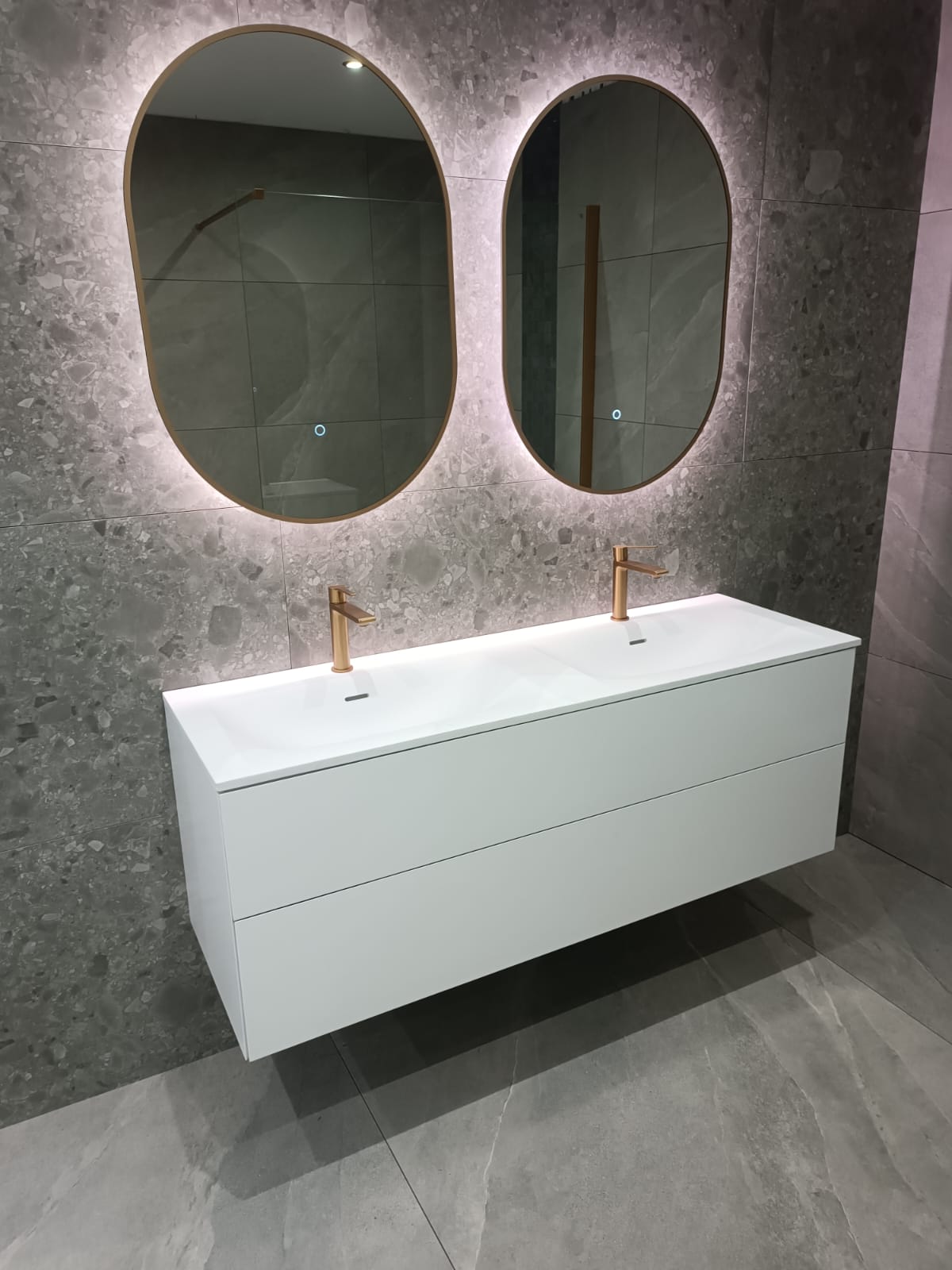 WhatsApp Image 2025-05-27 at 19.03.37 (1)