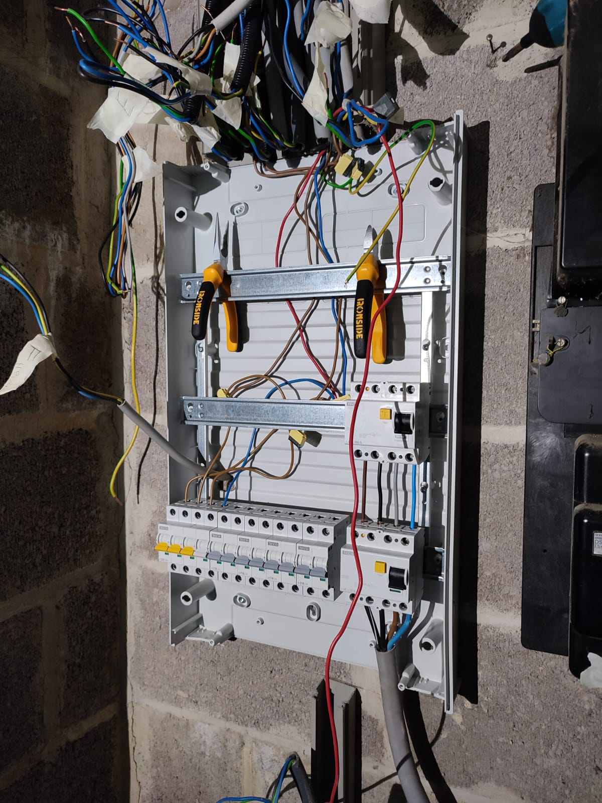 WhatsApp Image 2025-05-27 at 19.10.55 (1)