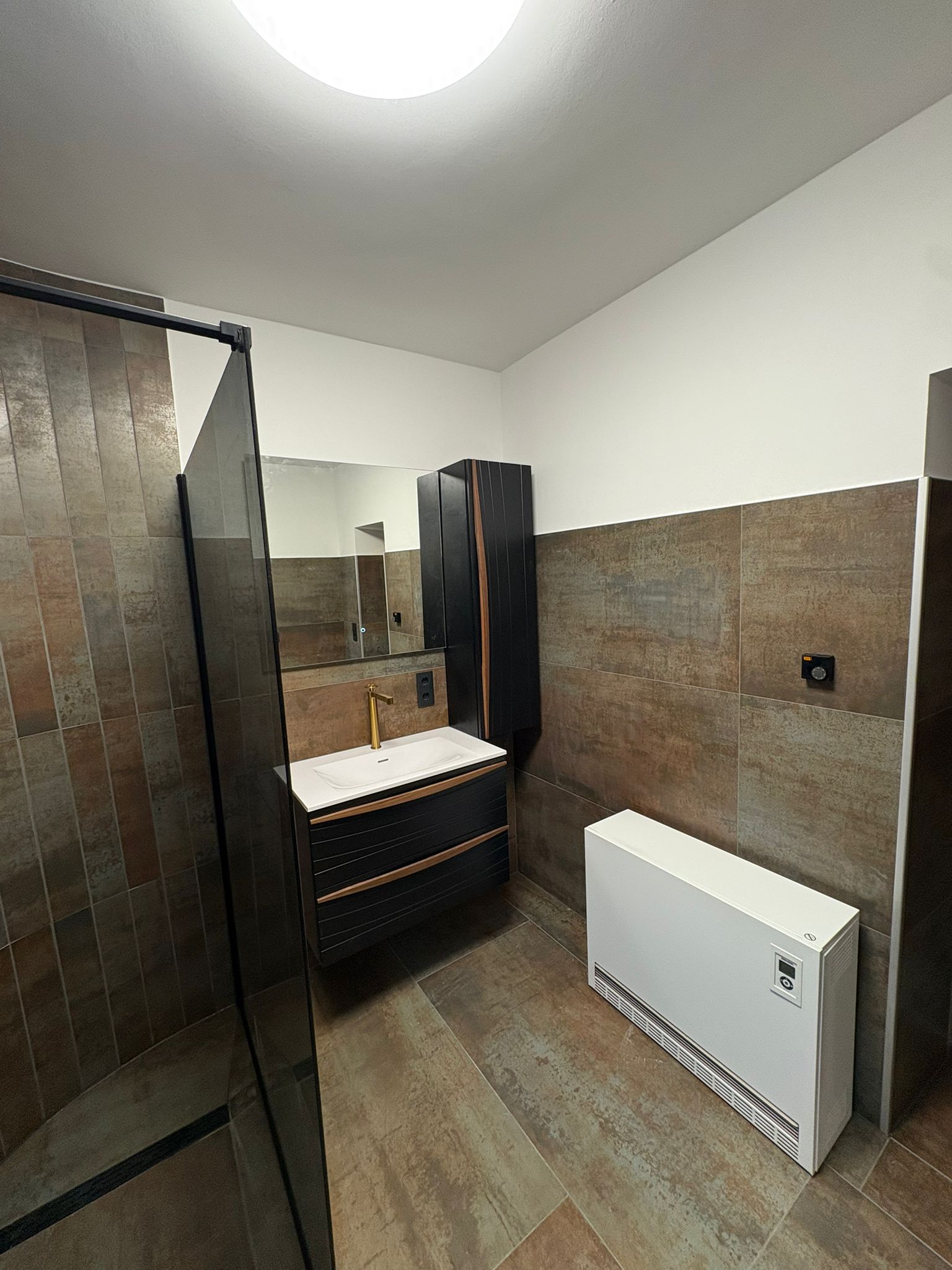 WhatsApp Image 2025-11-19 at 20.30.43 (2)