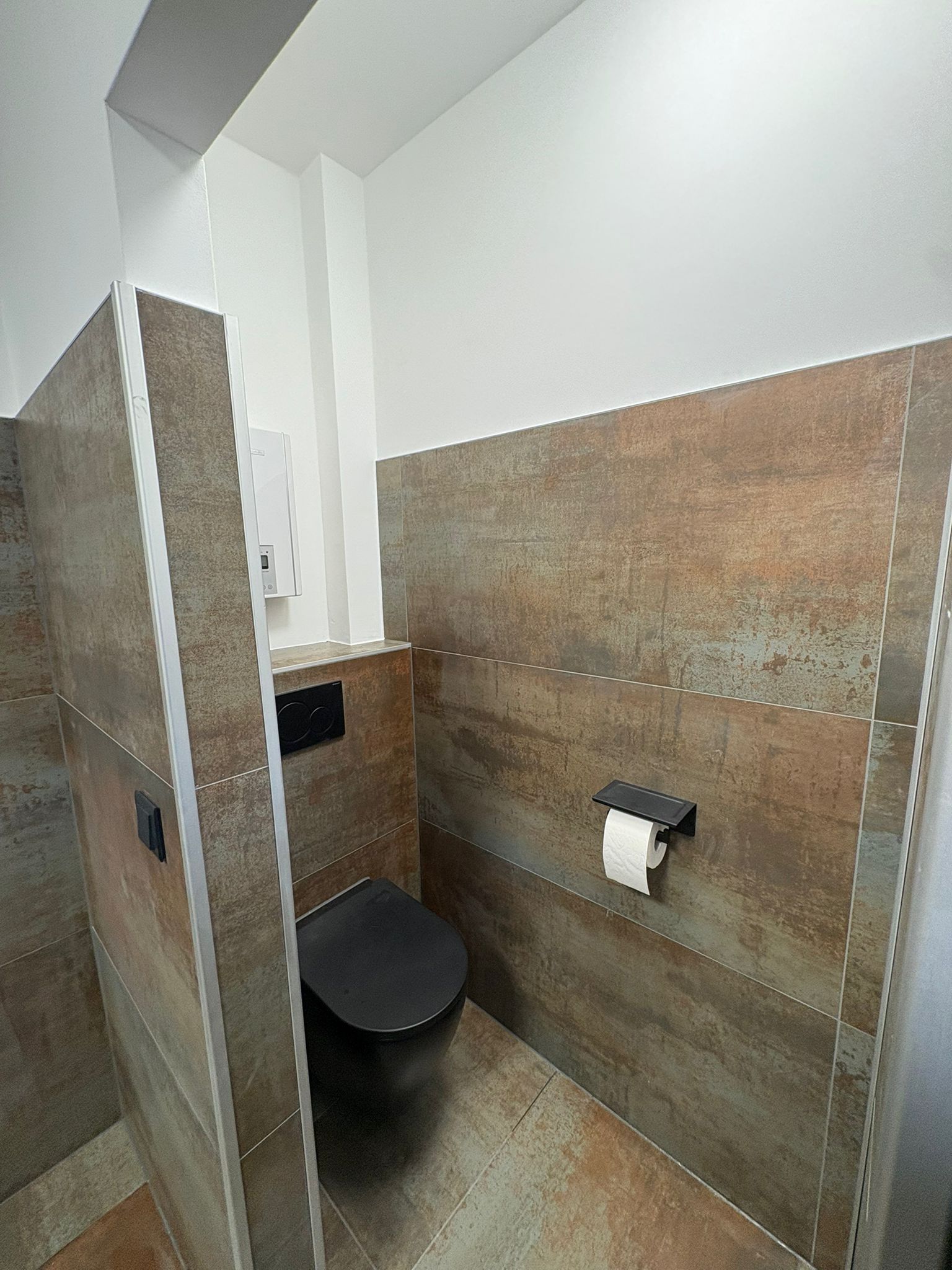 WhatsApp Image 2025-11-19 at 20.30.43 (4)