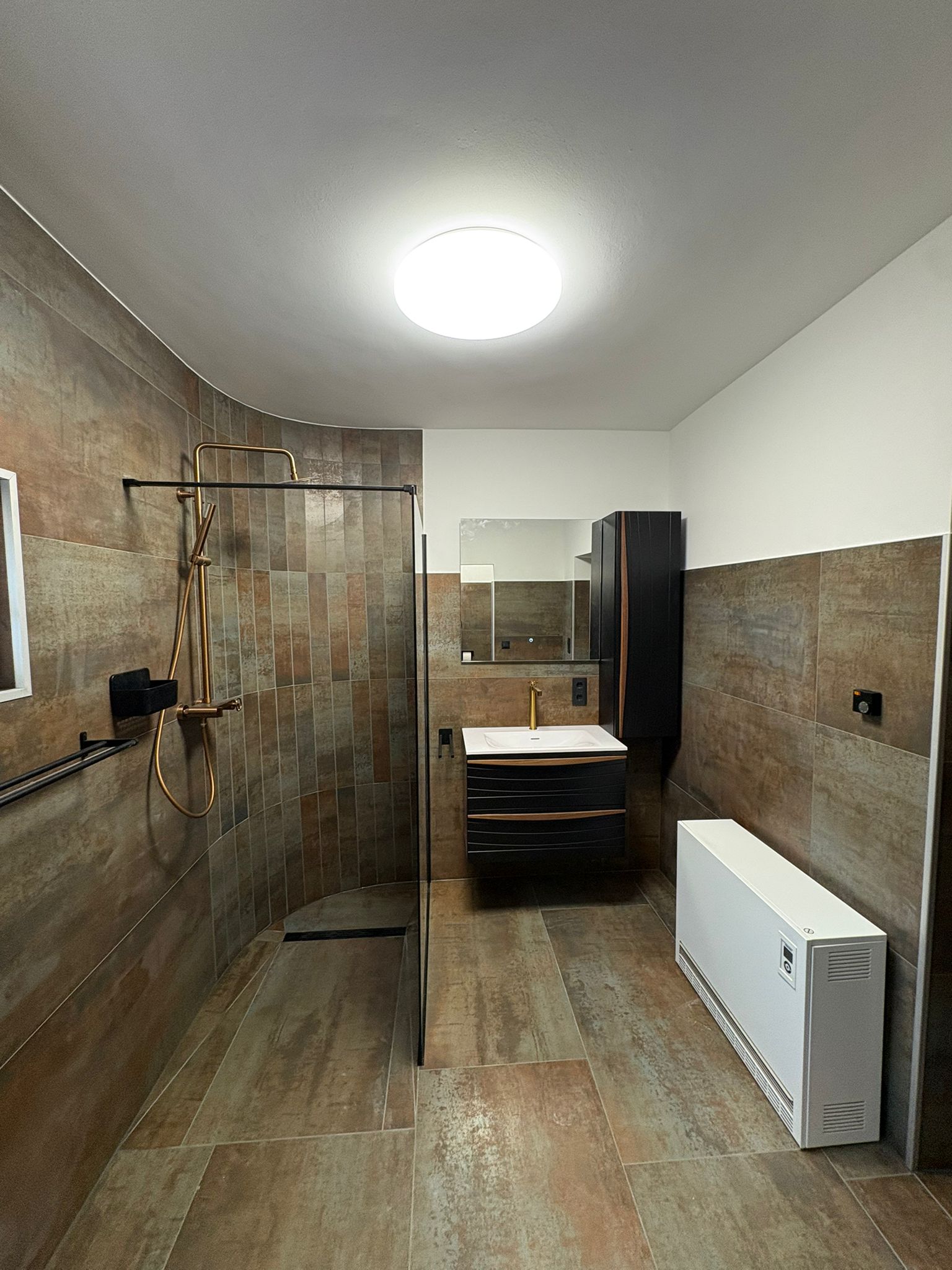 WhatsApp Image 2025-11-19 at 20.30.43 (5)